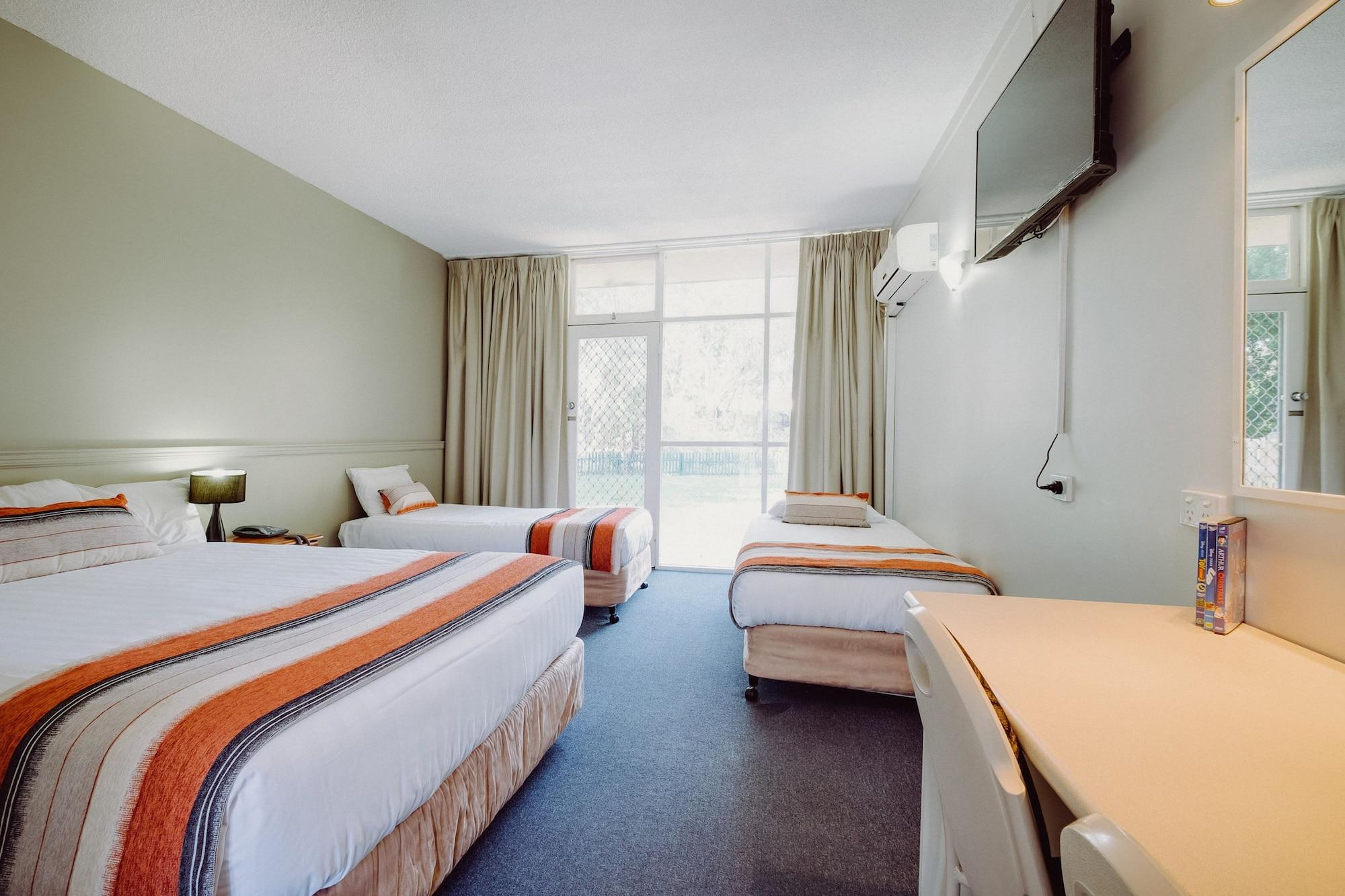 Artesian Spa Motel Moree Bagian luar foto