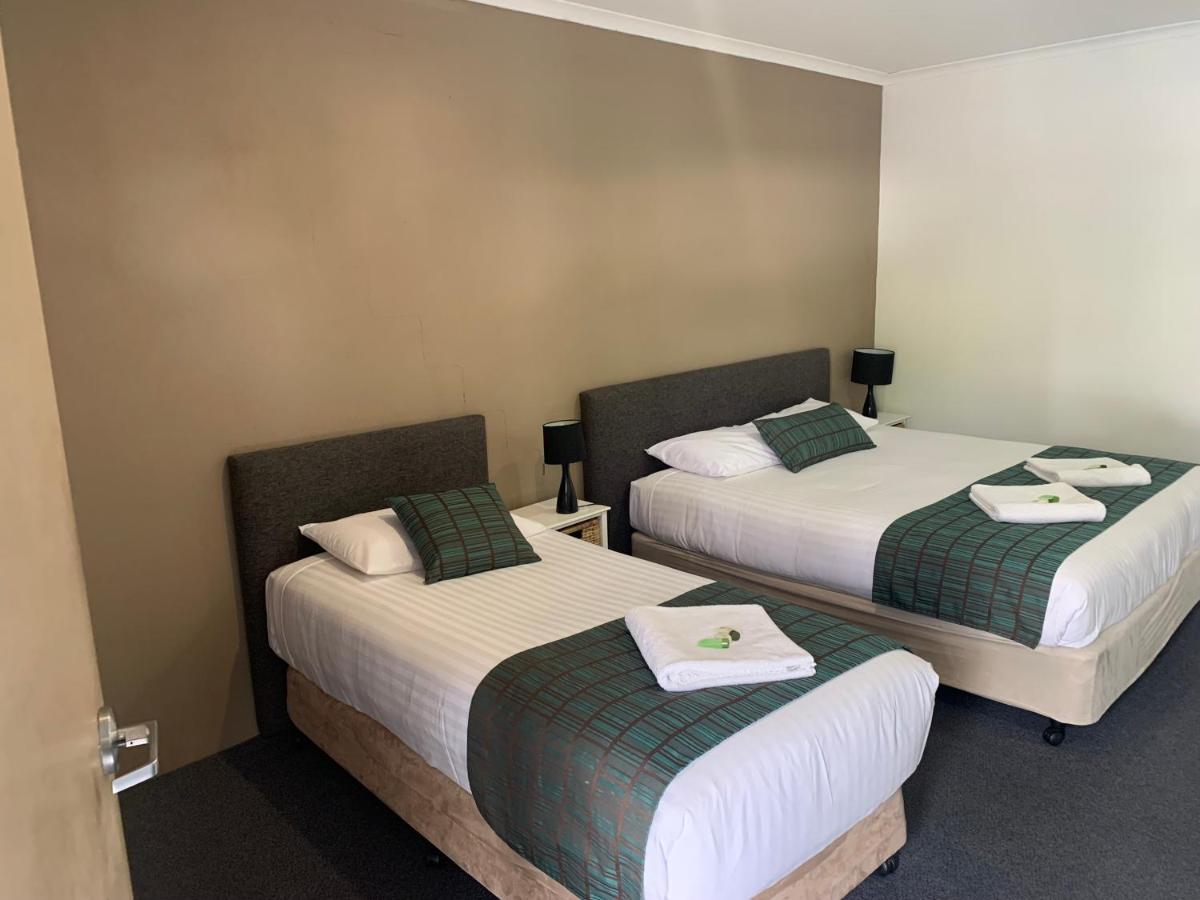 Artesian Spa Motel Moree Bagian luar foto
